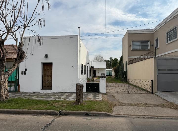 Casa · 500m² · 4 Ambientes · 2 Cocheras