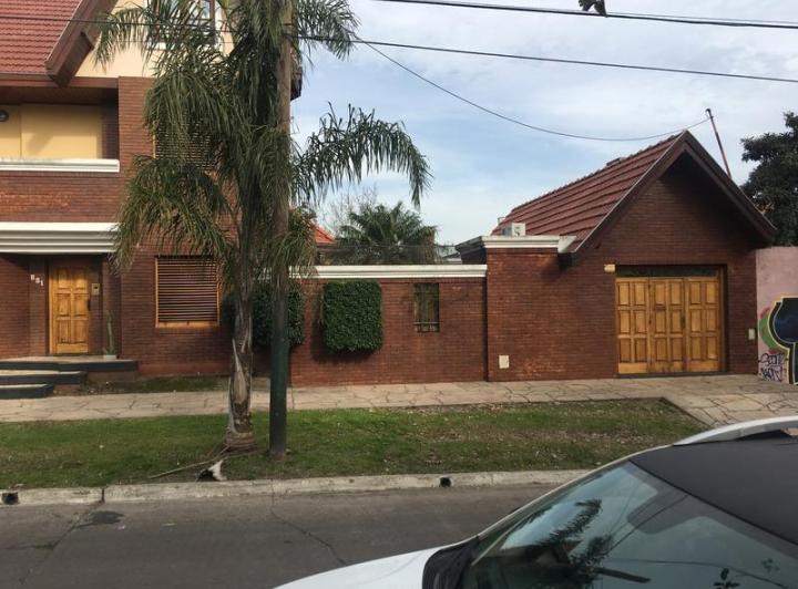 Casa · 373m² · 5 Ambientes