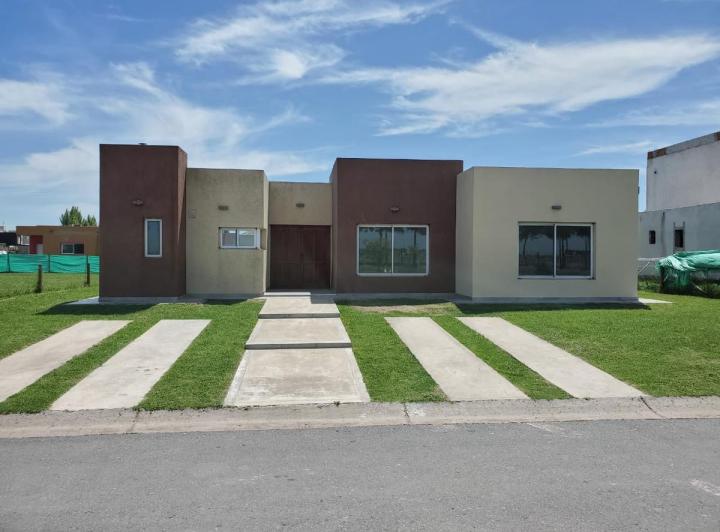 Casa · 160m² · 5 Ambientes