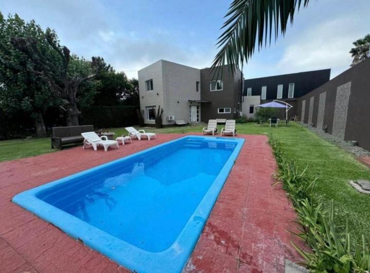 Casa · 142m² · 4 Ambientes · 1 Cochera