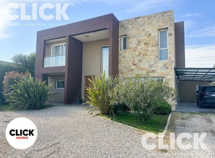 Casa · 290m² · 6 Ambientes · 1 Cochera