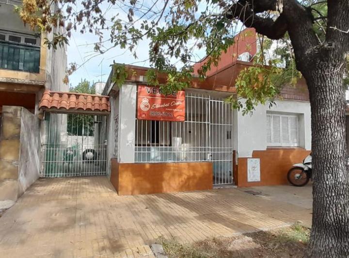 Casa · 60m² · 3 Ambientes · 1 Cochera
