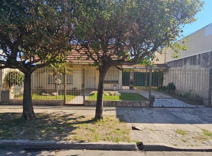 Casa · 410ha · 4 Ambientes · 1 Cochera