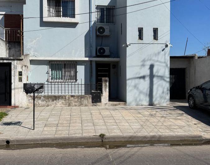 Casa · 137m² · 4 Ambientes · 2 Cocheras