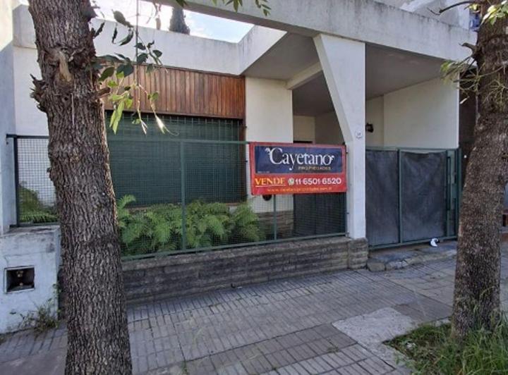 Casa · 90m² · 4 Ambientes · 1 Cochera