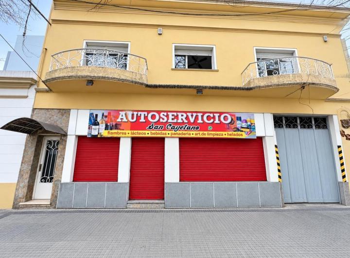 Casa · 689m²