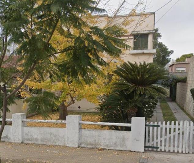 Casa · 176m² · 4 Ambientes · 1 Cochera