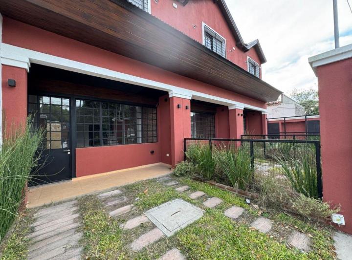 Casa · 103m² · 4 Ambientes · 1 Cochera