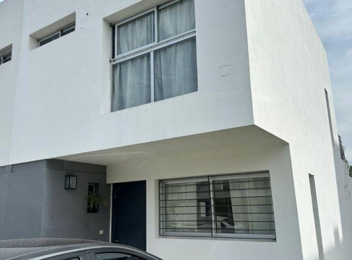 Casa · 70m² · 3 Ambientes · 1 Cochera