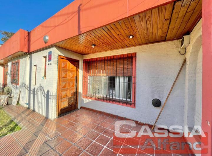 Casa · 150m² · 4 Ambientes · 3 Cocheras