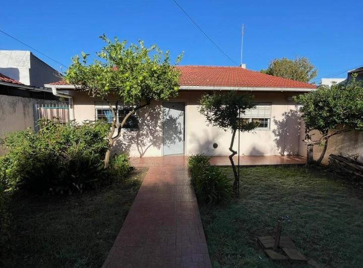 Casa · 92m² · 3 Ambientes · 1 Cochera