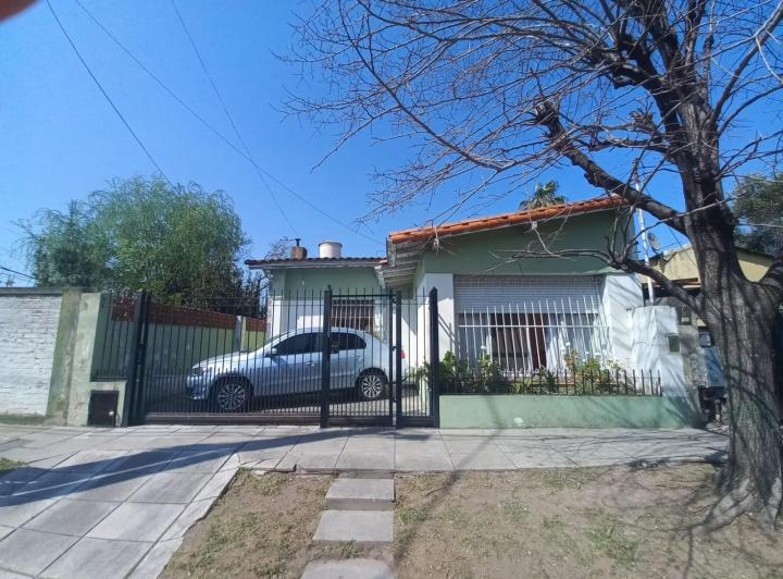 Casa · 120m² · 4 Ambientes · 1 Cochera