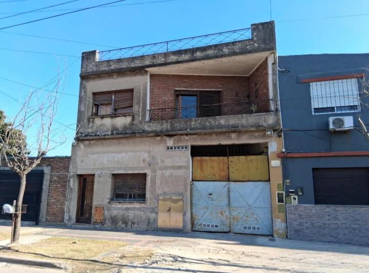 Casa · 330m² · 3 Ambientes