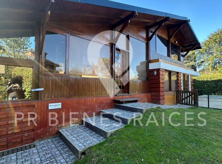 Casa · 450m² · 3 Ambientes