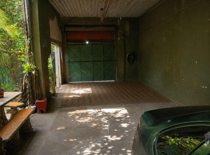 Casa · 250m² · 4 Ambientes · 2 Cocheras