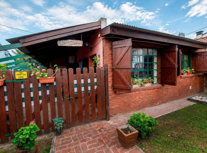 Casa · 80m² · 3 Ambientes · 2 Cocheras
