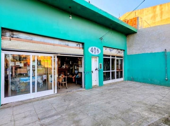 Casa · 128m² · 2 Ambientes · 1 Cochera