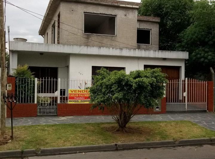 Casa · 120m² · 4 Ambientes · 1 Cochera