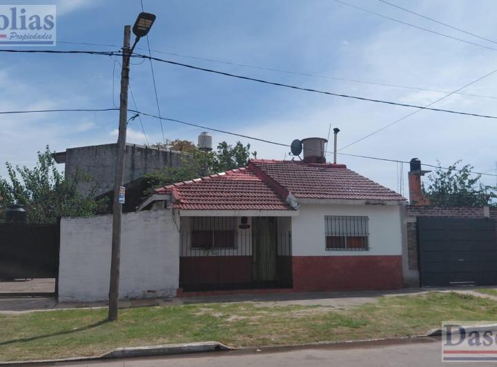 Casa · 67m² · 3 Ambientes · 4 Cocheras