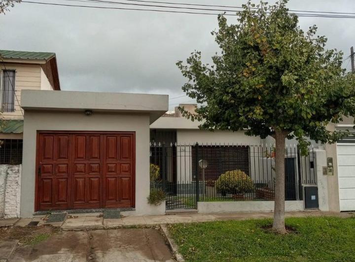 Casa · 120m² · 3 Ambientes · 1 Cochera