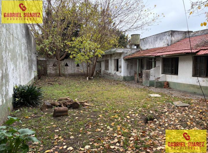 Casa · 85m² · 4 Ambientes · 8 Cocheras