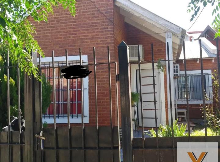 Casa · 147m² · 5 Ambientes · 1 Cochera