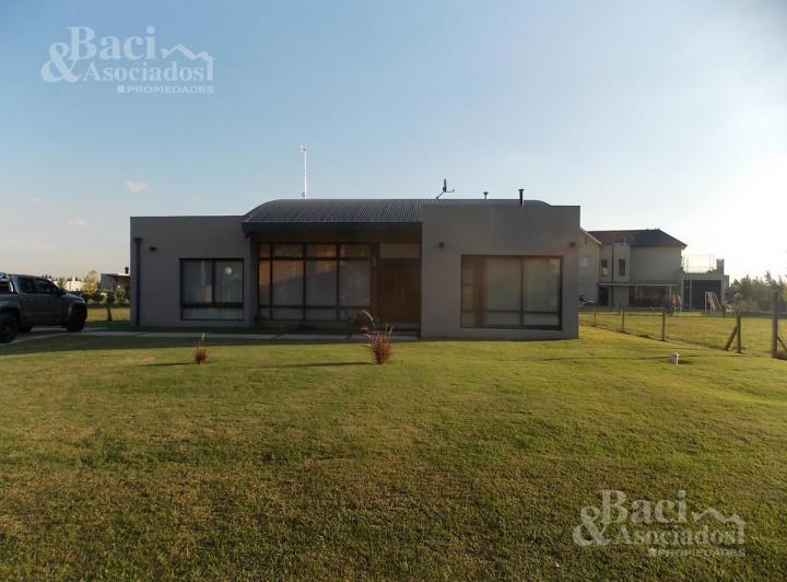 Casa · 180m² · 6 Ambientes