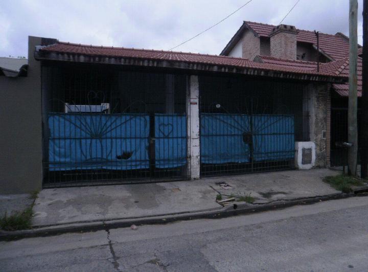 Casa · 1m² · 3 Ambientes