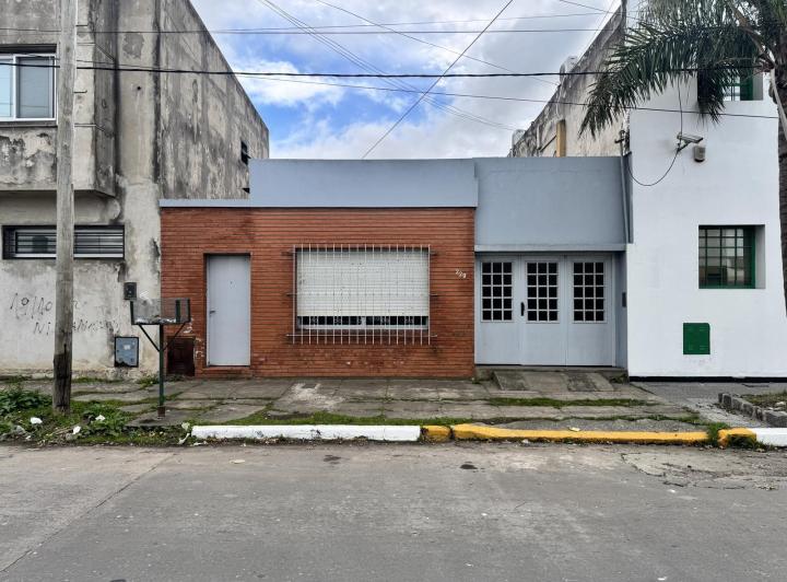 Casa · 446m² · 3 Ambientes · 1 Cochera