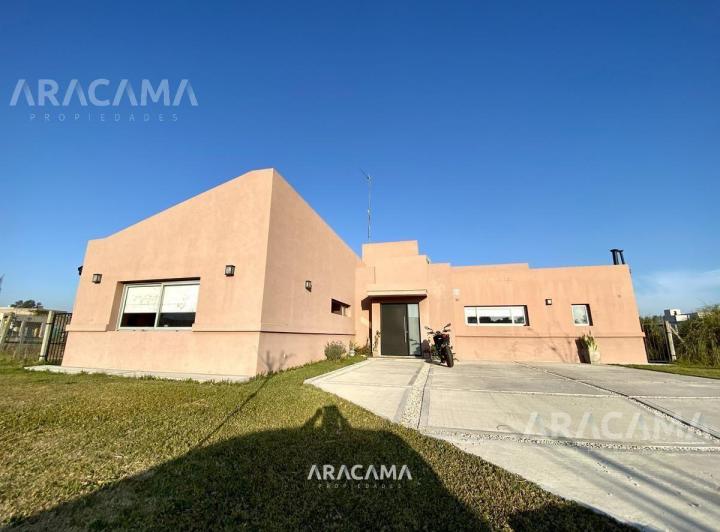 Casa · 160m² · 4 Ambientes