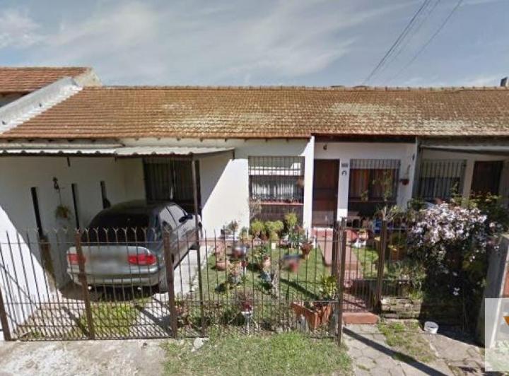 Casa · 86m² · 6 Ambientes · 1 Cochera