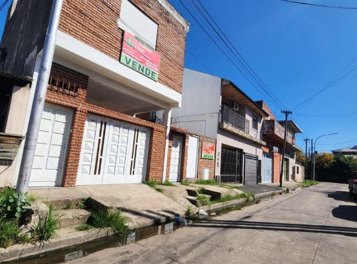 Casa · 90m² · 3 Ambientes · 1 Cochera