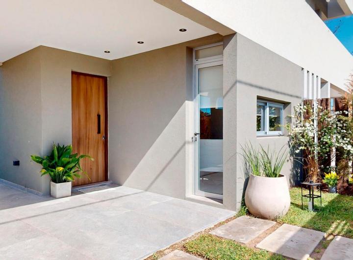 Casa · 123m² · 5 Ambientes · 2 Cocheras
