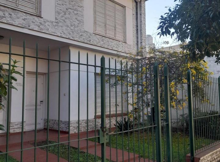 Casa · 120m² · 5 Ambientes · 1 Cochera