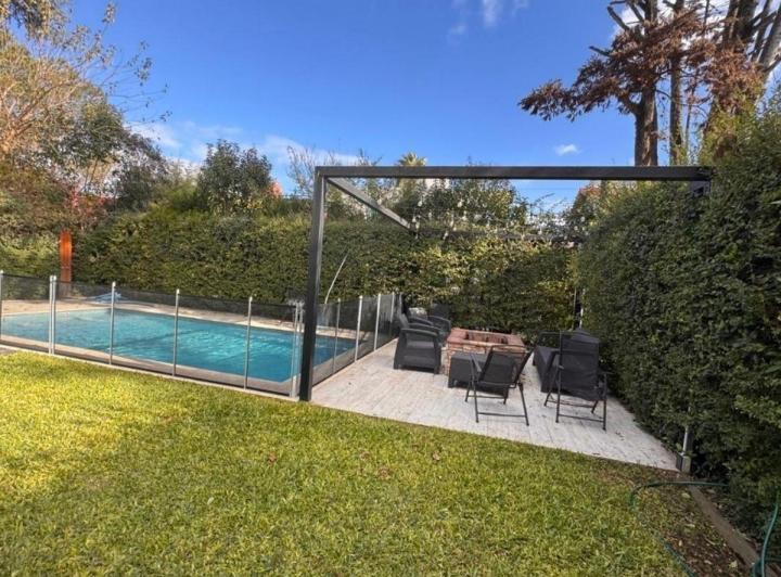 Casa · 170m² · 5 Ambientes · 2 Cocheras