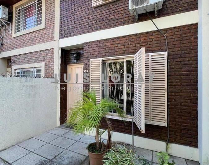 Casa · 100m² · 3 Ambientes · 3 Cocheras
