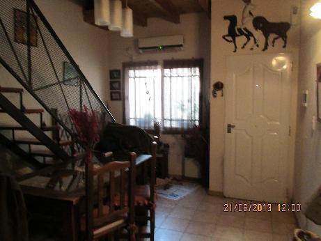 Casa · 45m² · 2 Ambientes · 1 Cochera