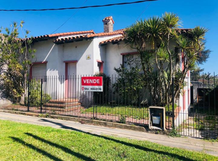 Casa · 140m² · 4 Ambientes · 1 Cochera