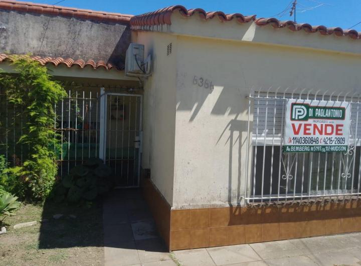 Casa · 270m² · 4 Ambientes · 1 Cochera