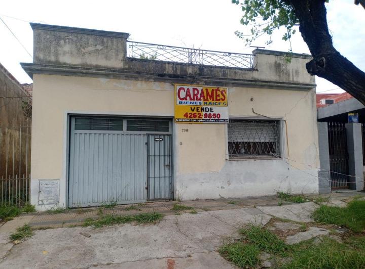 Casa · 180m² · 3 Ambientes · 1 Cochera