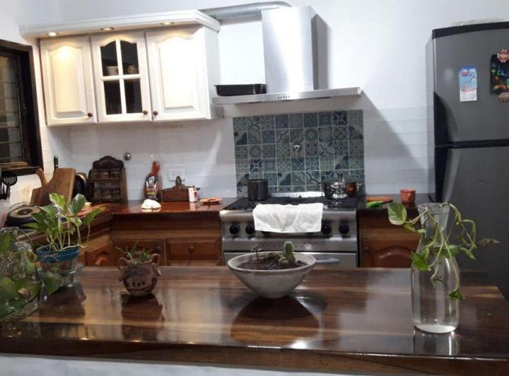 Casa · 160m² · 4 Ambientes · 1 Cochera