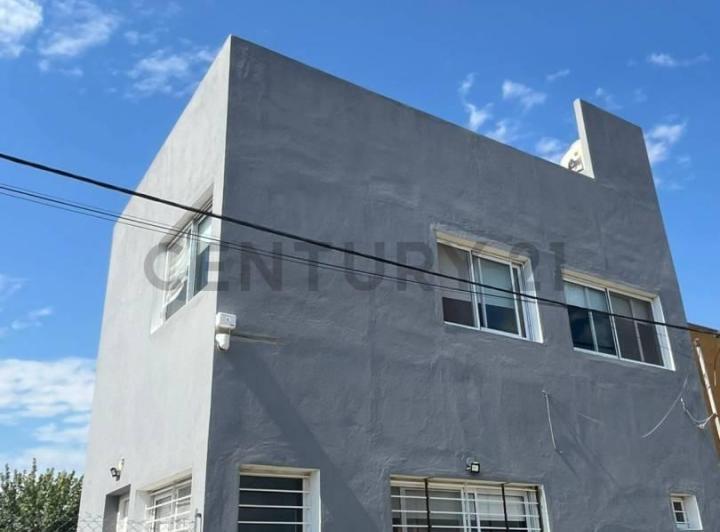 Casa · 60m² · 3 Ambientes · 1 Cochera