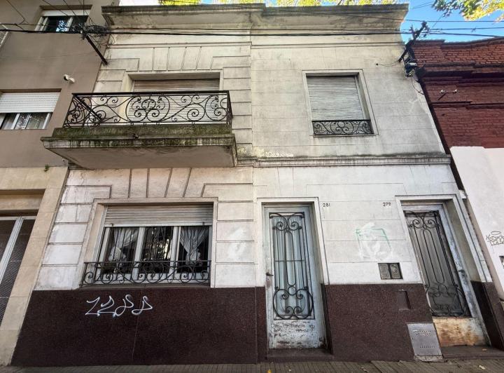 Casa · 150m² · 5 Ambientes