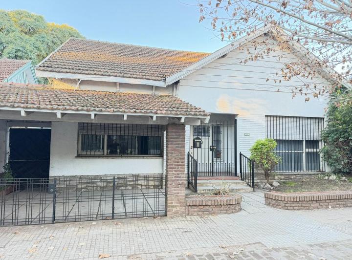 Casa · 136m² · 4 Ambientes · 1 Cochera