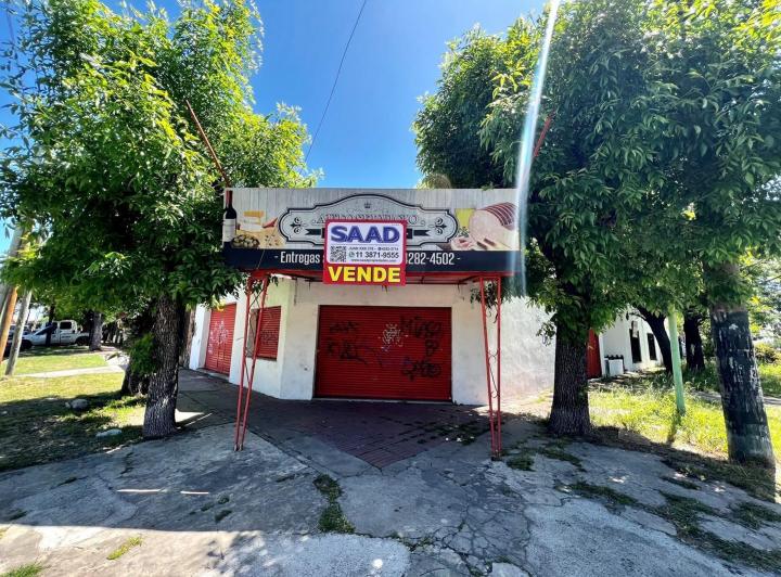 Casa · 220m² · 5 Ambientes · 1 Cochera