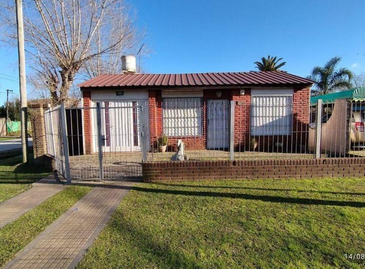 Casa · 80m² · 3 Ambientes · 1 Cochera