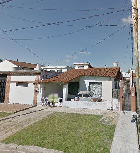 Casa · 70m² · 4 Ambientes · 1 Cochera