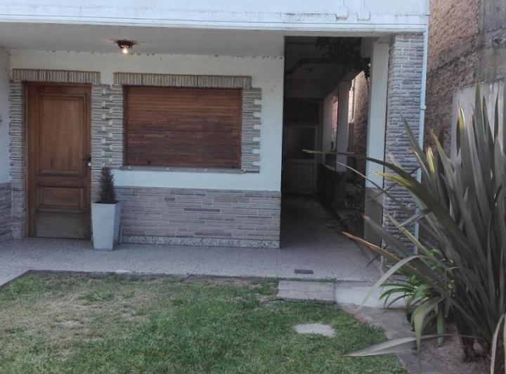 Casa · 98m² · 3 Ambientes · 1 Cochera