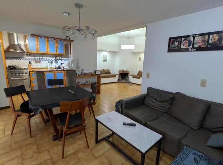 Casa · 90m² · 3 Ambientes · 1 Cochera