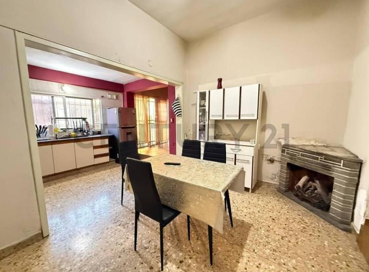 Casa · 70m² · 3 Ambientes · 1 Cochera